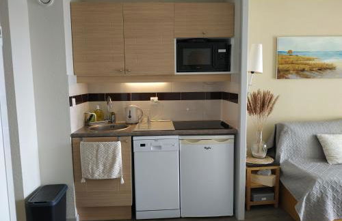 La Perle de l'Océan, à deux pas de la mer sans route à traverser, parking privé, piscine - Foto 10