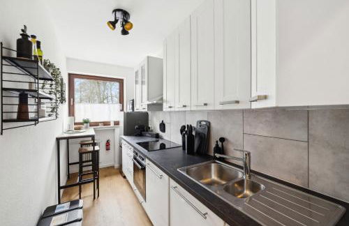 NASA Homes I Moderne Suite I Zentral I 3 Zimmer I Balkon und Aufzug I neu renoviert I Smart TV I Hotelbetten - Foto 7