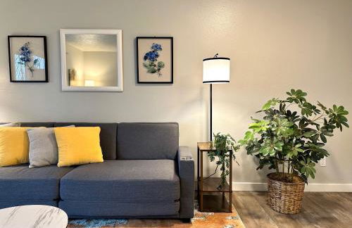 Cozy One-Bedroom Haven with Big Balcony - Foto 3