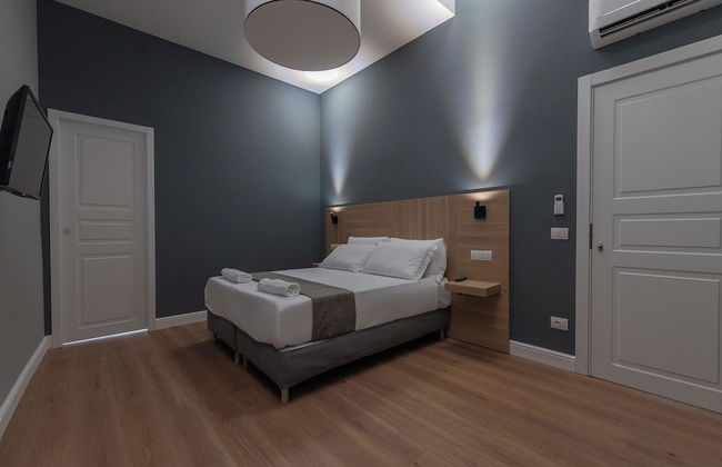 Nolana 28 Rooms in Naples - Photo 19