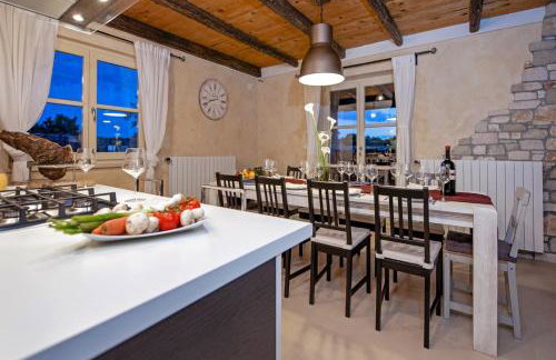 Exclusive Villa Tomani with Private Pool - Foto 3