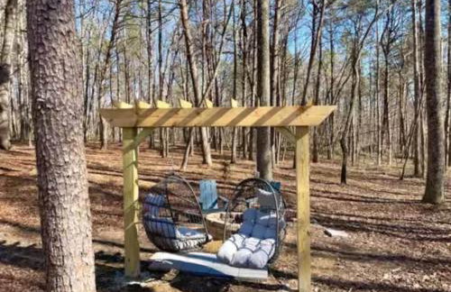 The Snug Nest Nestled in Canopy Woods - Foto 12