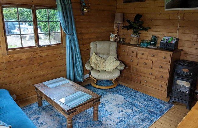 Rustic Log Cabin - Dog Friendly - Sleeps 2 - Views - Foto 17