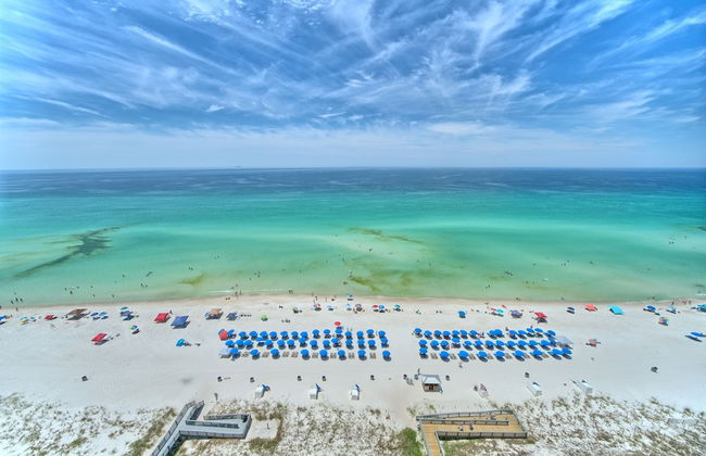 Relaxing Beachfront Condo with Beach Access - Unit 1603 by RedAwning - Foto 37