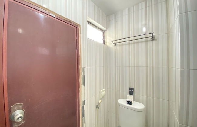 Simply 3BR Apartment at Gateway Ahmad Yani Cicadas - Photo 17