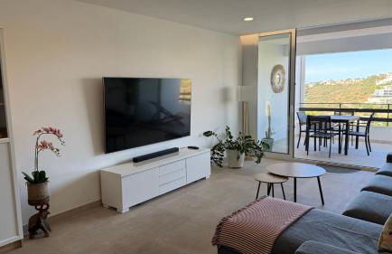 Sunny 3-Bedroom Apartment - Foto 3