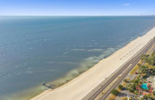 Luxury Condo in Gulfport - Photo 46