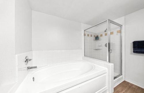 Acacia Waterfront Marina Views Pool Gym Jacuzzi And Sauna - Foto 16