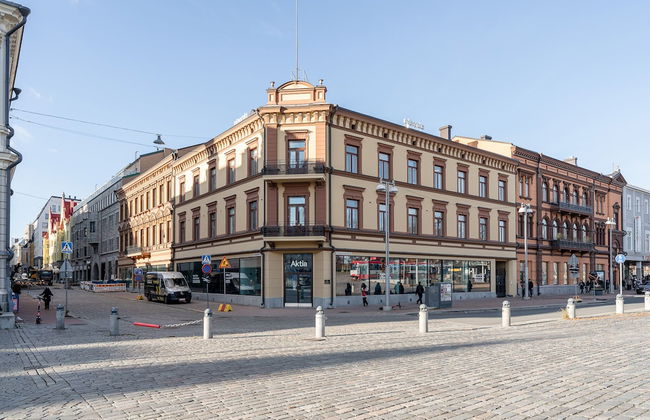 Main Square Renovated Apt, Sauna and Parking - Foto 1