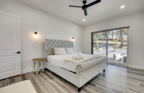 Group Getaway in Monument! High-End Home with Views - Foto 16