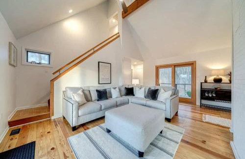 Exclusive Wooded Chalet w Magnificent River Views - Foto 5