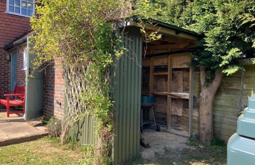 Country cottage overlooking fields with garden room - Foto 50
