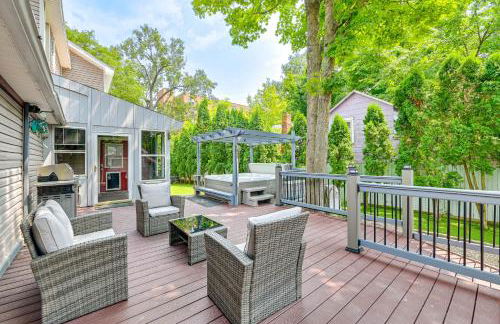 Saratoga Springs Home with Hot Tub Walk to Downtown - Foto 1