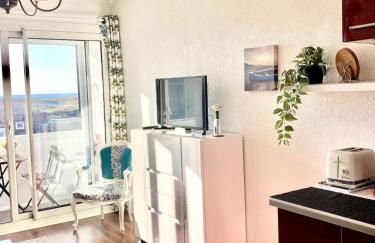 SEA view from BED 100M Beach, Free Parking, Surf - Foto 4