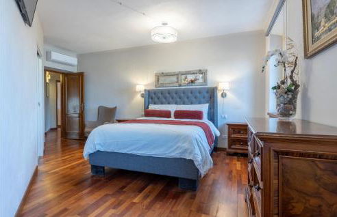 Stunning Home In Capannori With Jacuzzi - Foto 25