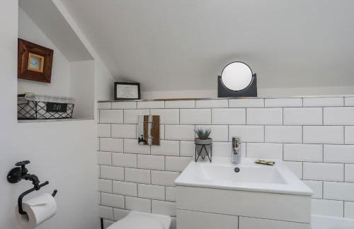 Lleiniog Cottage - Photo 18