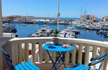 SUPERB MEDITERRANEAN FISHERMANHOUSE FRESHLY RENOVATED 20 M FROM HARBOR HIKES NEARBY no extra fees - Foto 1