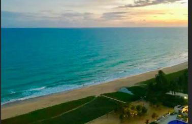 Cobertura duplex com piscina a beira-mar de Guaxuma - Foto 1