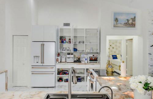 Stunning House with Beautiful Lake View - Foto 39