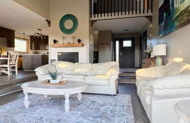 Haven @ the Lake | Hot Tub | Fire Pit| Fireplace - Foto 7