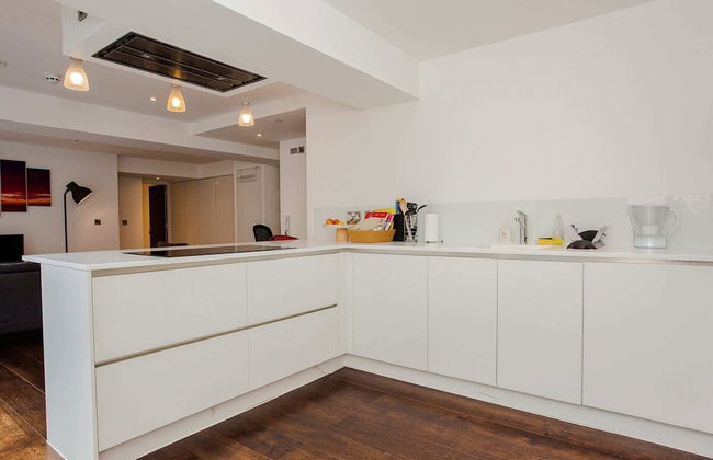 Exquisite 2 Bedroom Apartment In Bank - Photo 7