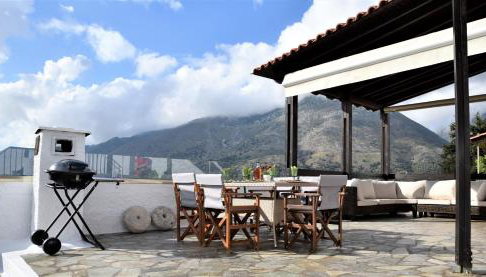 Lale's House - Photo 2