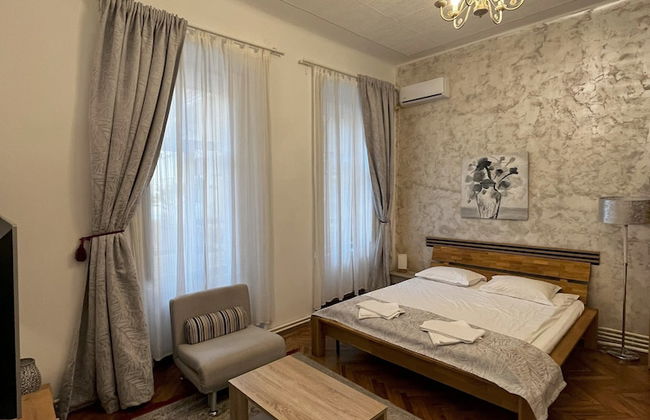 Mira Central Residence - Photo 9