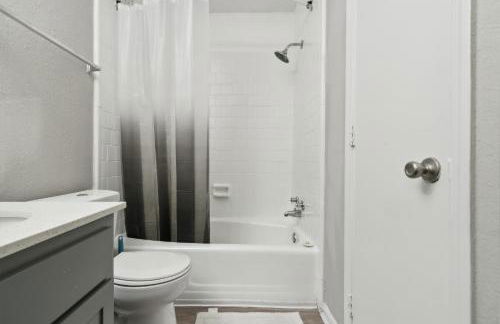 Halsten at Vinings 2515 Comfy 1 Bed 1 Bath - Foto 6