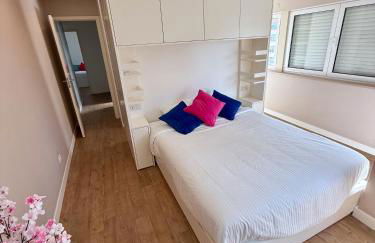 NEW 3 Bedroom Beachfront Apartment - Foto 16