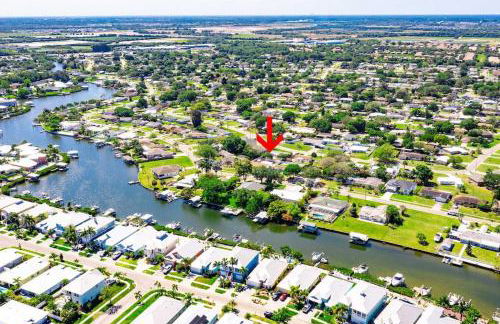 Renovated 3B 2BA, oasis yard Hot tub - Foto 2