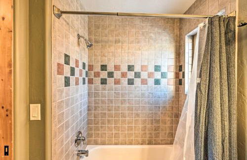 7984 Pet-Friendly Townhome with Grill! - Foto 18