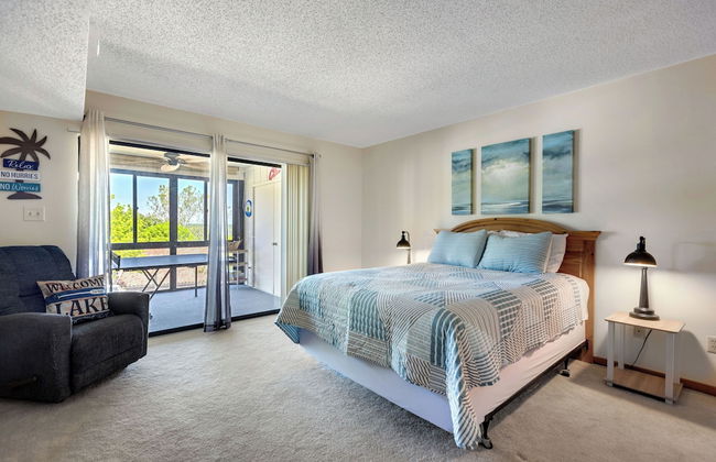 Lake Getaway - Photo 3