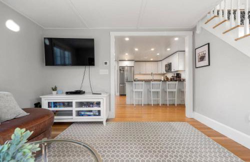 Dog Friendly 2BR Home Walk to Beach+Bearskin Neck - Foto 18