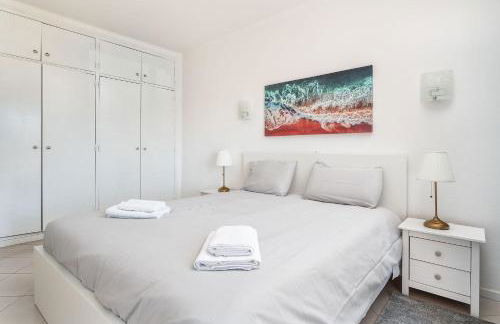 Host Wise - Lively Charming Apartment w Pool - Foto 9