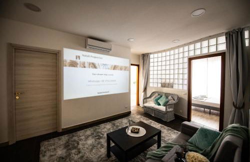 ! Tiffany ! Cinema - Metro 5 min - 70mq - Foto 3