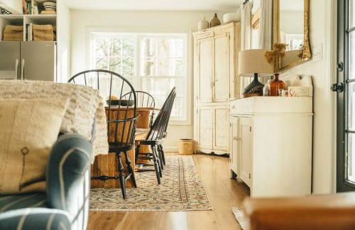 Cozy Cottage, Hot Tub, Fire Pit, 15min to Hudson and hiking - Foto 1