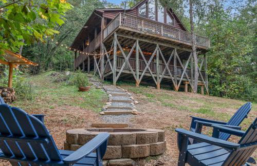 1 bedroom with a loft and hot tub cabin 45 minutes to Asheville - Foto 47