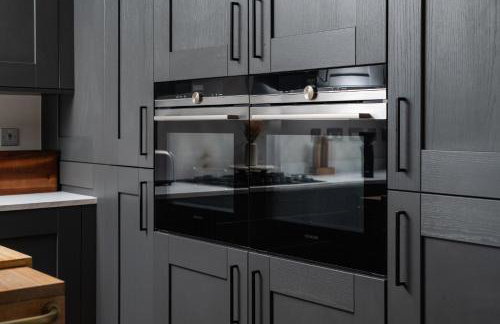 Modern 4-Bed Family Home with 5 Beds & Parking - Foto 12