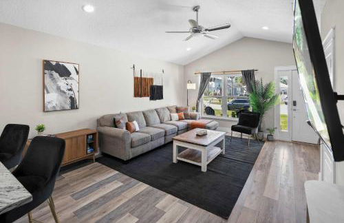 5 Minutes to Beach and Downtown Fire pit Grill - Foto 8