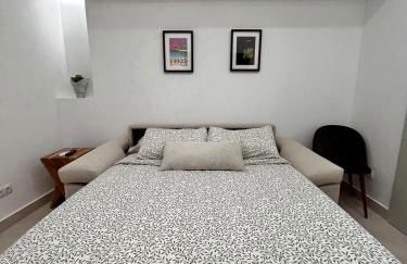 AeroSuites102 Alojamiento Madrid - Photo 3