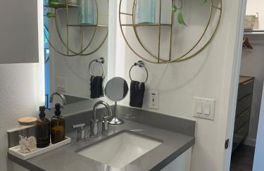 Austin Stylish Studio - Foto 30