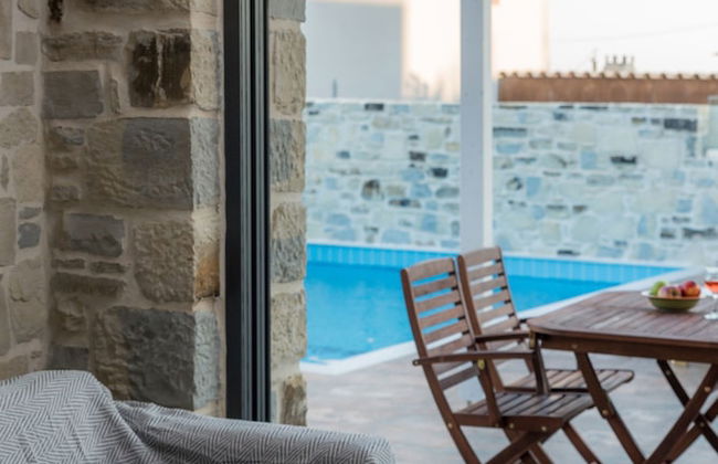 Elmara Luxury Villa 3 - Next to the Beach - Foto 1