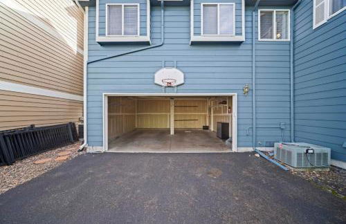 Golden View Townhouse - Walk to Downtown! - Photo 39