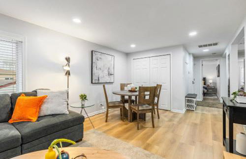 STUNNING freshly remodeled MODERN apartment - Foto 8