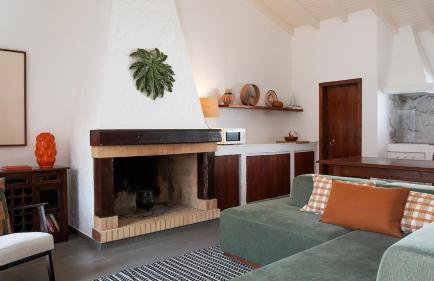 The Old House with Heated Pool, BBQ, Fireplace - Photo 3