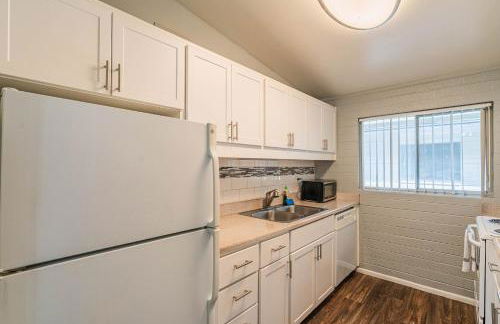 Spacious 2 Bedroom, 2 Bath, Pool, Free Parking, Gym - Foto 8