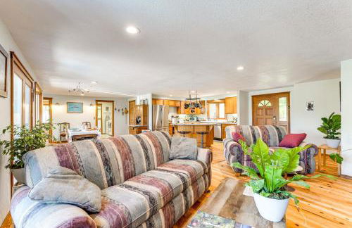 Oregon Farmhouse Hideaway on 53 Acres - Foto 5