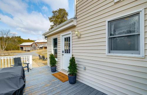 3 and Picturesque Acres! Historic Lexington Farmhouse - Foto 30