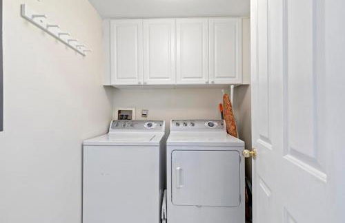 Captain's Quarters Upscale 3 Bedroom Condo - Foto 25