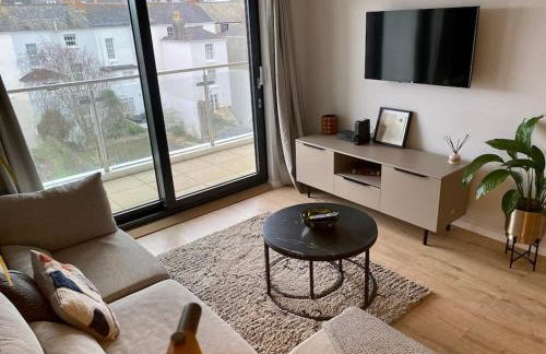 Luxury apartment close to Theatre, Barbican & Hoe 2 kings or 4 single beds secure covered parking - Foto 7